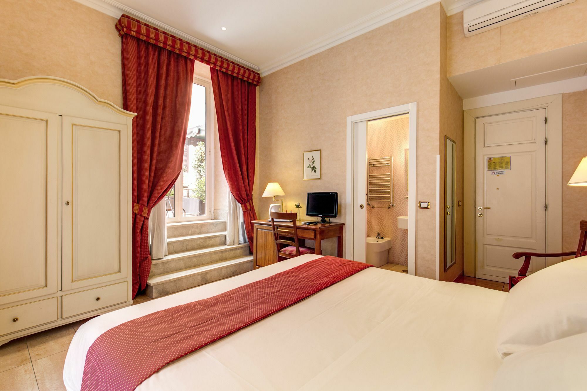 Wrh Suites Roma Ngoại thất bức ảnh